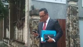 APAKAH ANDA PENGACARA?