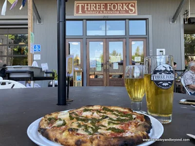 pizza and beer on the patio at Three Forks Bakery and Brewing Co. in Nevada City, California