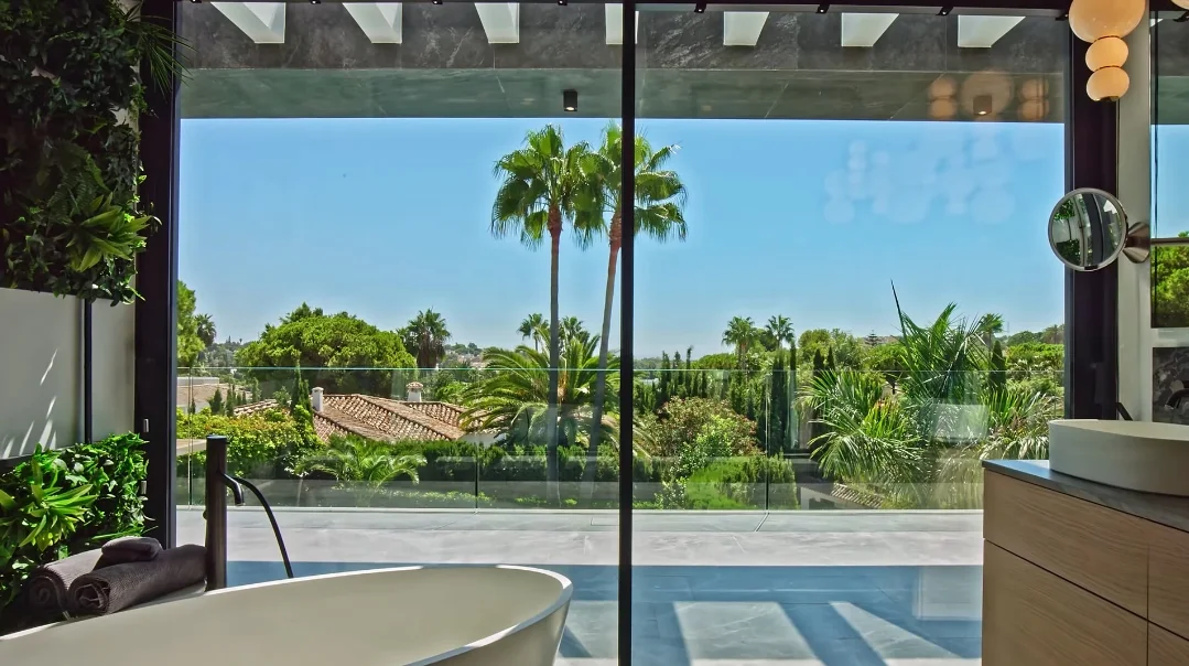 43 Interior Design Photos vs. Minimalist Villa Nueva Andalucia, Marbella Tour