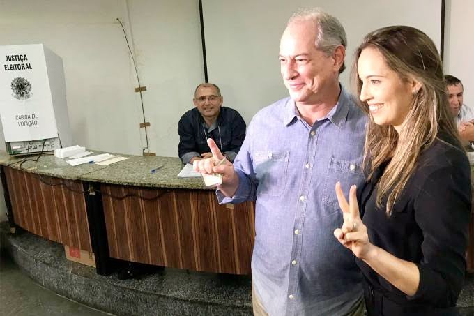'Não quero fazer campanha para o PT nunca mais', diz Ciro ao votar