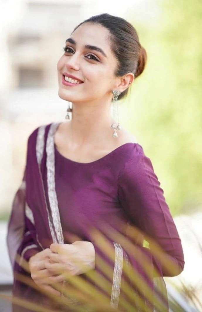 Dresses Worn by Pakistani Showbiz celebrities on Eid ul Fitr 2020 Dresses Worn by Pakistani Showbiz celebrities on Eid ul Fitr 2020