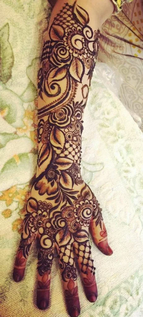 New Mehndi Designs – Beautiful Karwa Chauth Mehndi Designs # i115