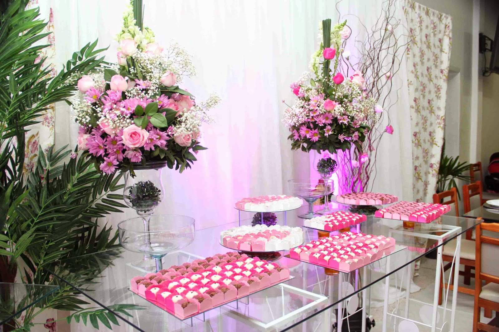 Decoração para casamento,decoração em Joinville,decoração,decorações,fotos de decoração,decoração para bodas de casamento,decoração para eventos,decoração para festas,decorações,decoração de mesas e cadeiras,decoração de salão de festas,decoração de igrejas,decorações em Joinville,buquês de noiva,decoração de estúdio,decoração de arranjos de mesa e igreja,maiores informações no fone: 47-30234087 47-30264086 47-99968405...whats