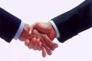 H συνταγή της τέλειας χειραψίας