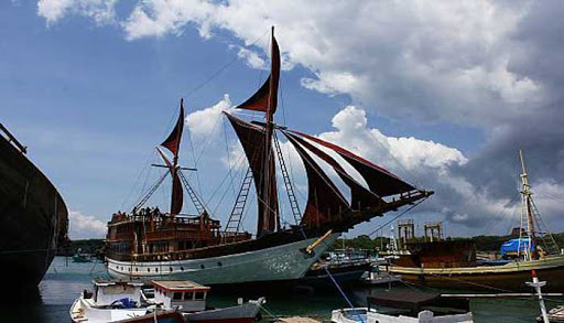 Kapal Pinisi