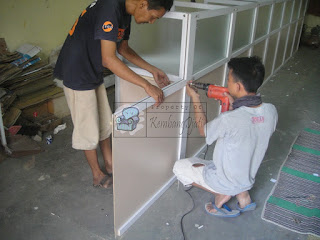 Meja Kubikel Kantor Untuk 8 Orang  - Pesan Furniture Online  - Furniture Semarang