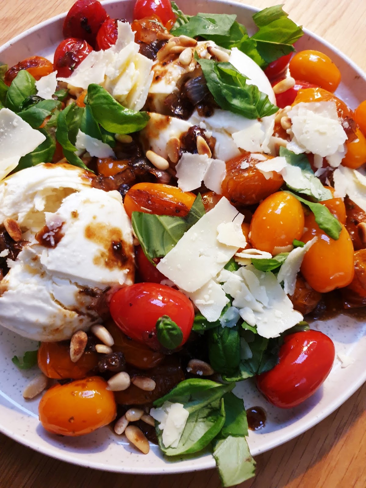 Eerst Koken Mozzarella met warme tomatensalade