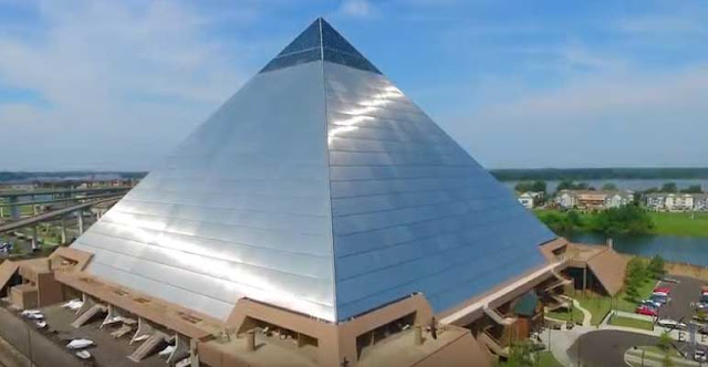 Piramide en Memphis
