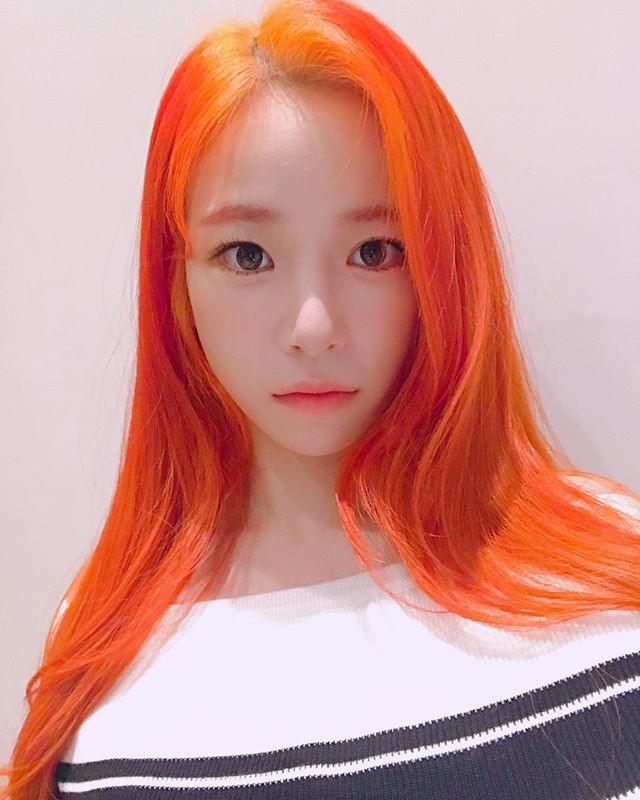 저저번 컨셉때 여러의미로 핫했던 컨셉과 정반대로 나오는 여자솔로 | 인스티즈