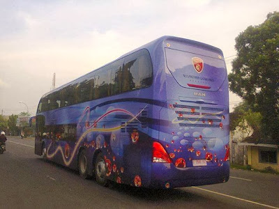 Bus tingkat Nusantara MAN R37