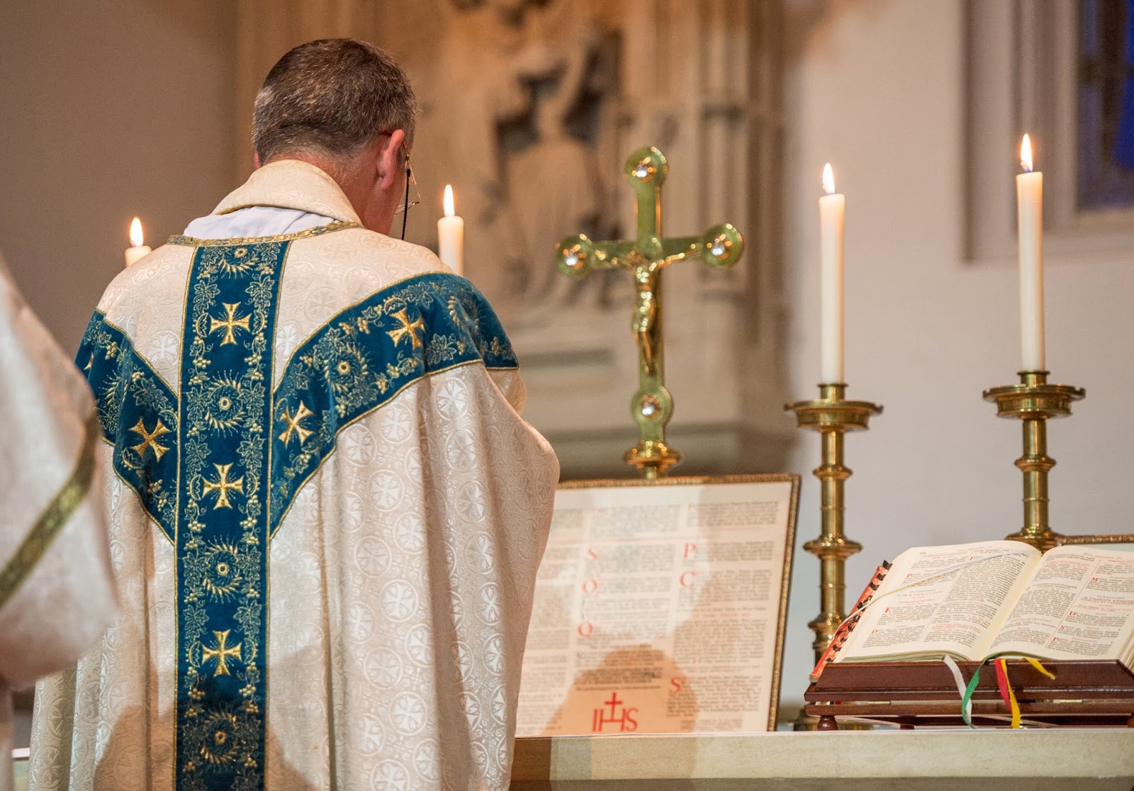 The Traditional Latin Mass in the East of England St. Mary's Louth