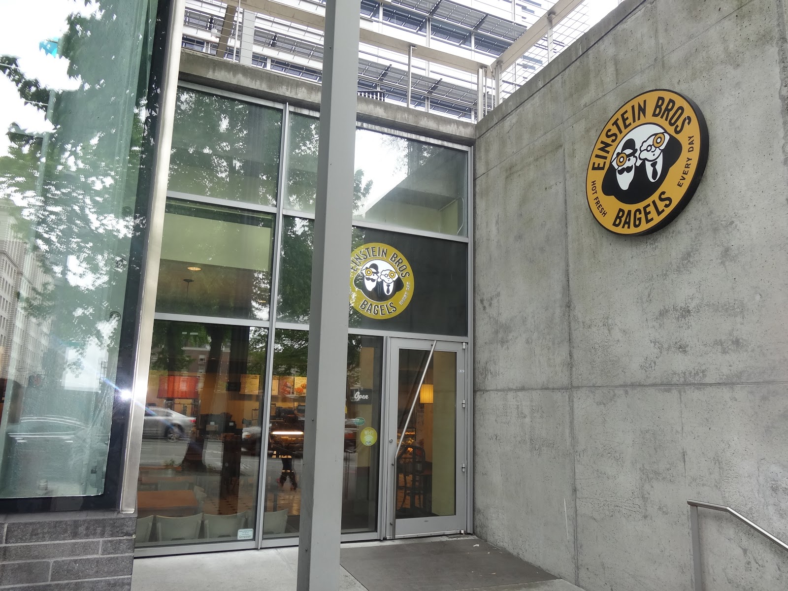 Miquelli's Amerikablog Restaurant Einstein Bros Bagels Seattle