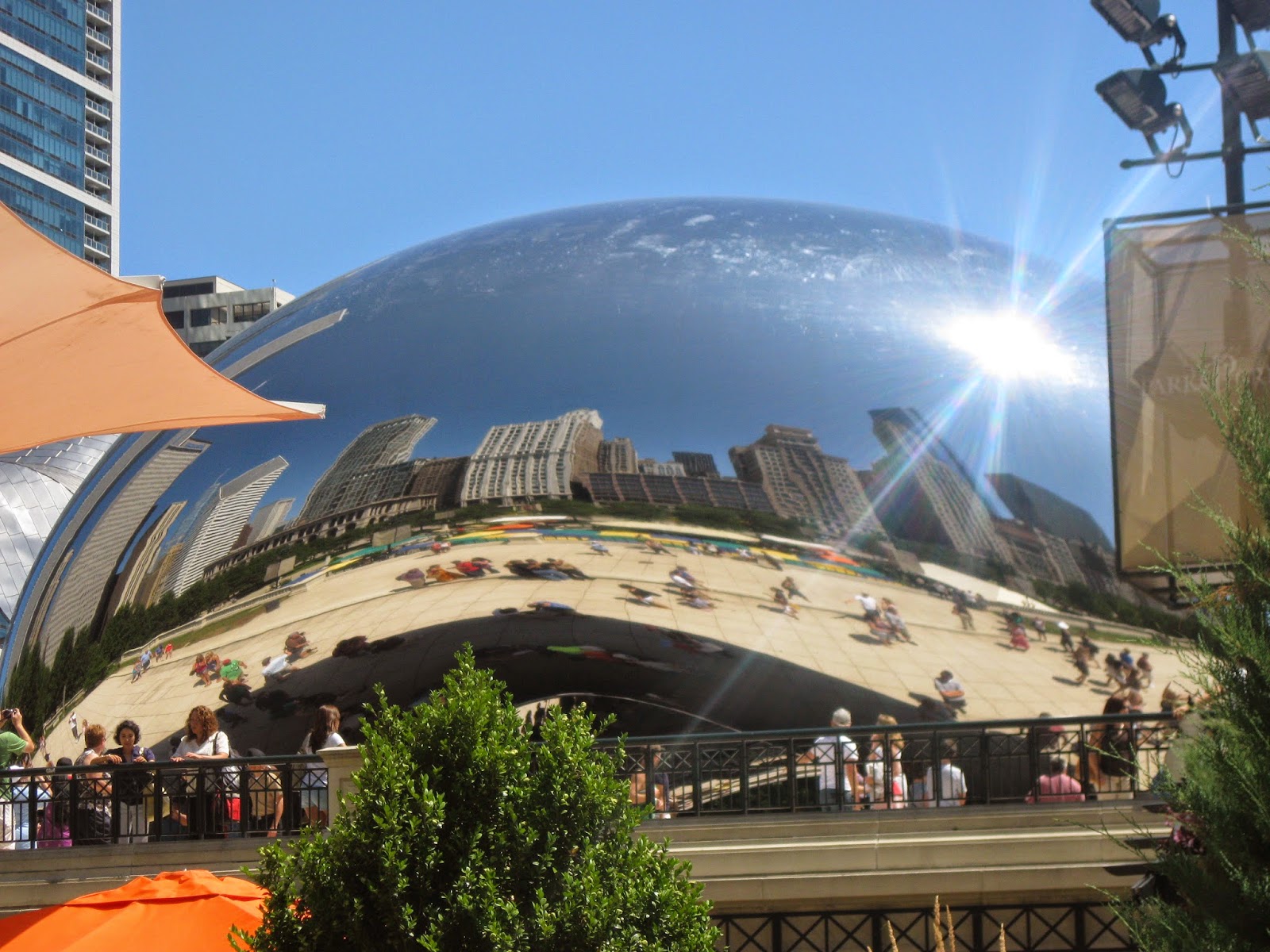 Chicago's Tourist Attraction The Bean Cloud Gate