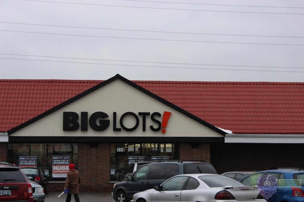 SCG Niagara Boo Hoo. BIG LOTS Closing Its 'CANADIAN' Doors