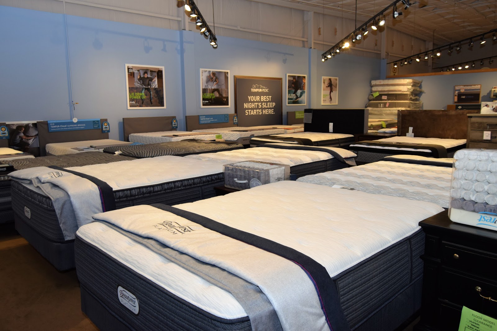 Slumberland Furniture Store Osage Beach, MO June 2018