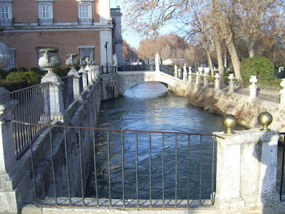 Río Tajo a su paso por Aranjuez junto al Palacio Real