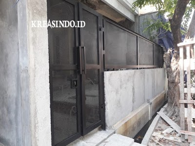 Jasa Pintu Pagar Plat Perforated Lipat di Surabaya Harga Terbaik 2021 Jasa Pintu Pagar Plat Perforated Lipat di Surabaya Harga Terbaik 2021