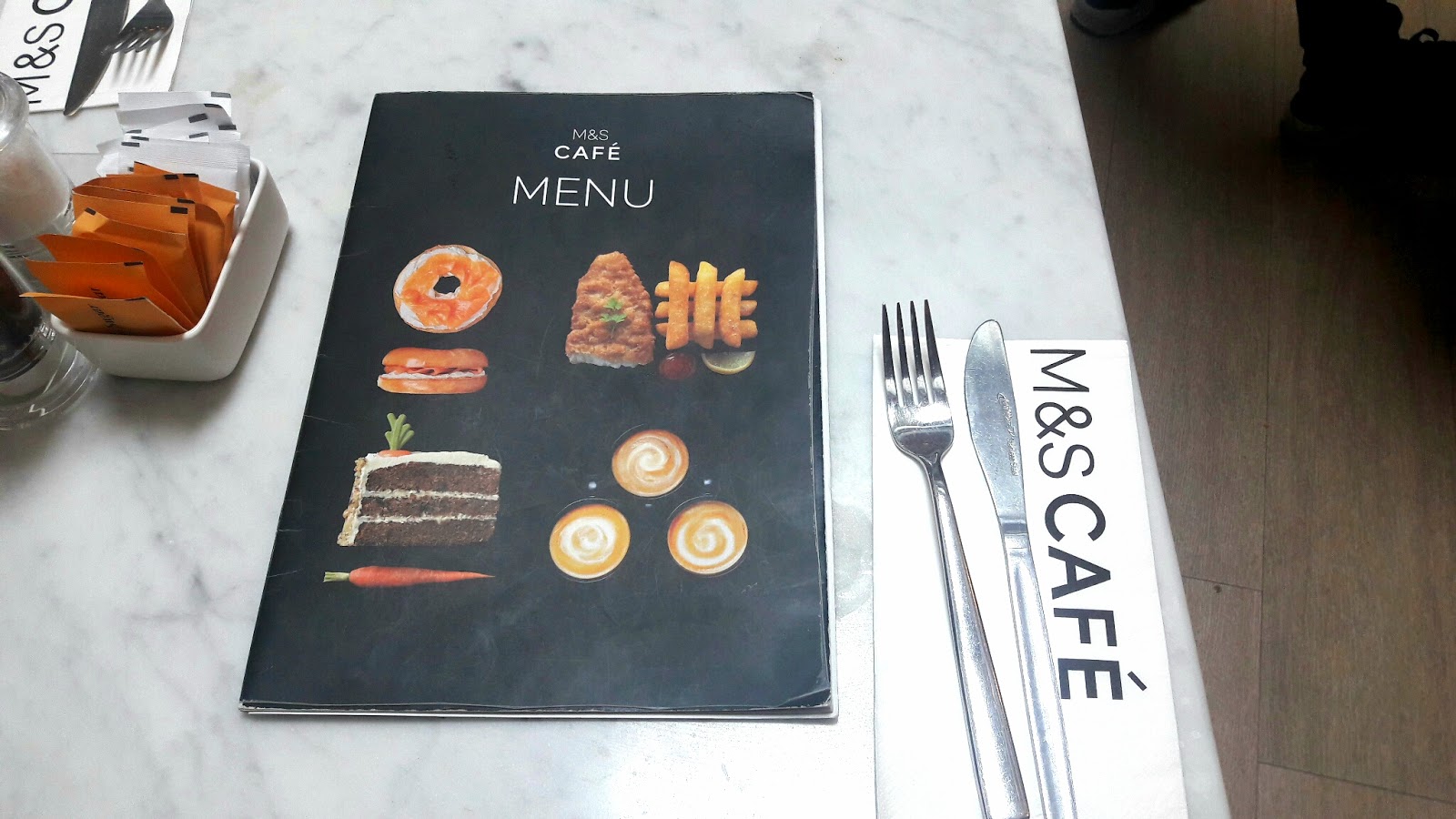 TheArcticStar's Tales Lunch at M&S Cafe Wheelock Place