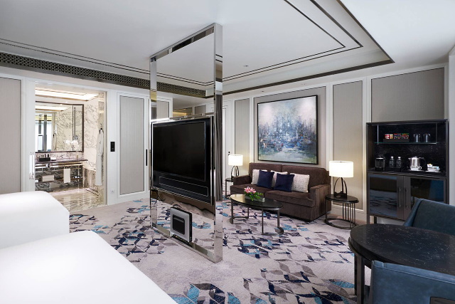 Hotel Okura Manila Deluxe Room