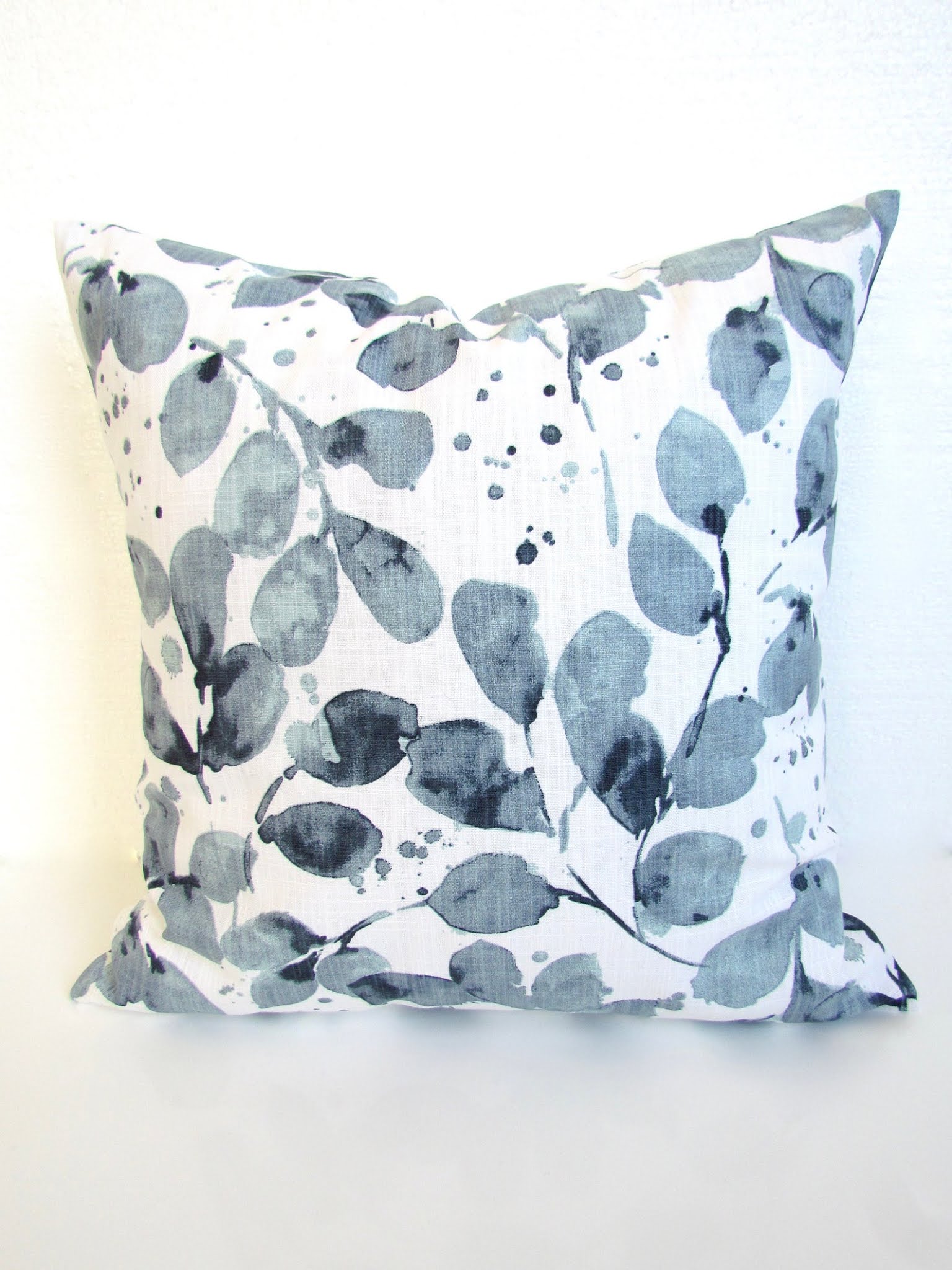 Where to Buy Throw Pillows for Under $20, Thrifty Decor Chick