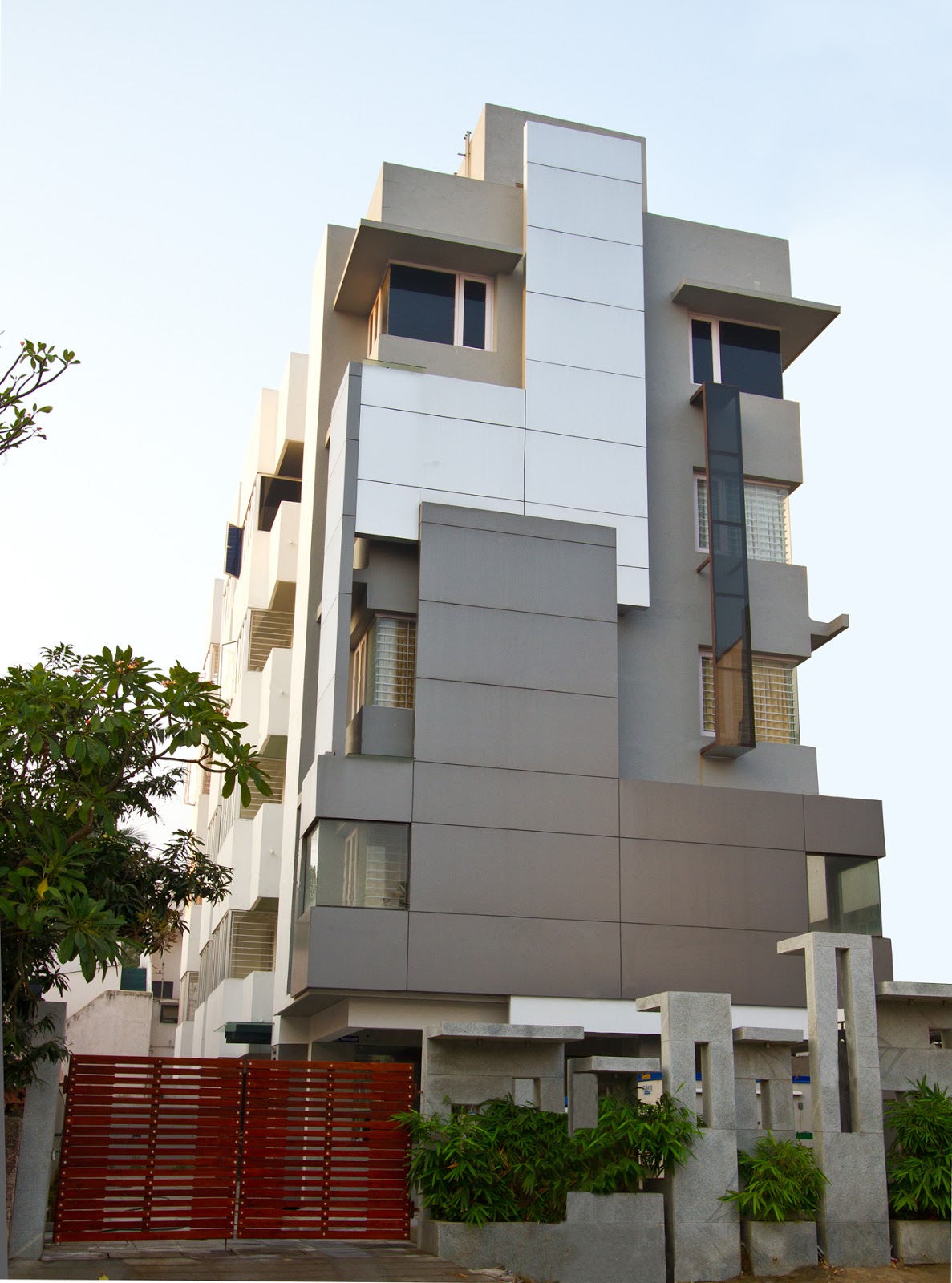 Murali Architects RESIDENTIAL FLATS nandhanam, chamiers road,chennai.