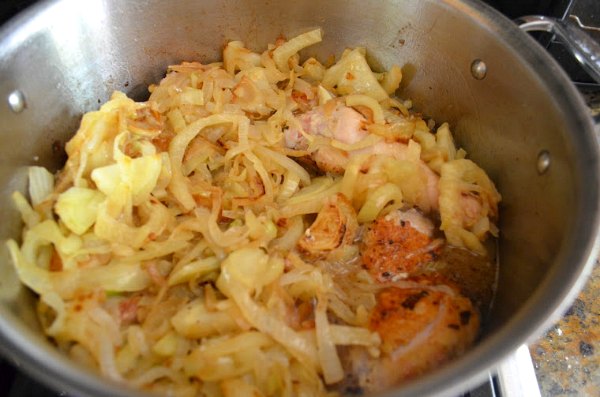 Add chicken and onions back to pan.