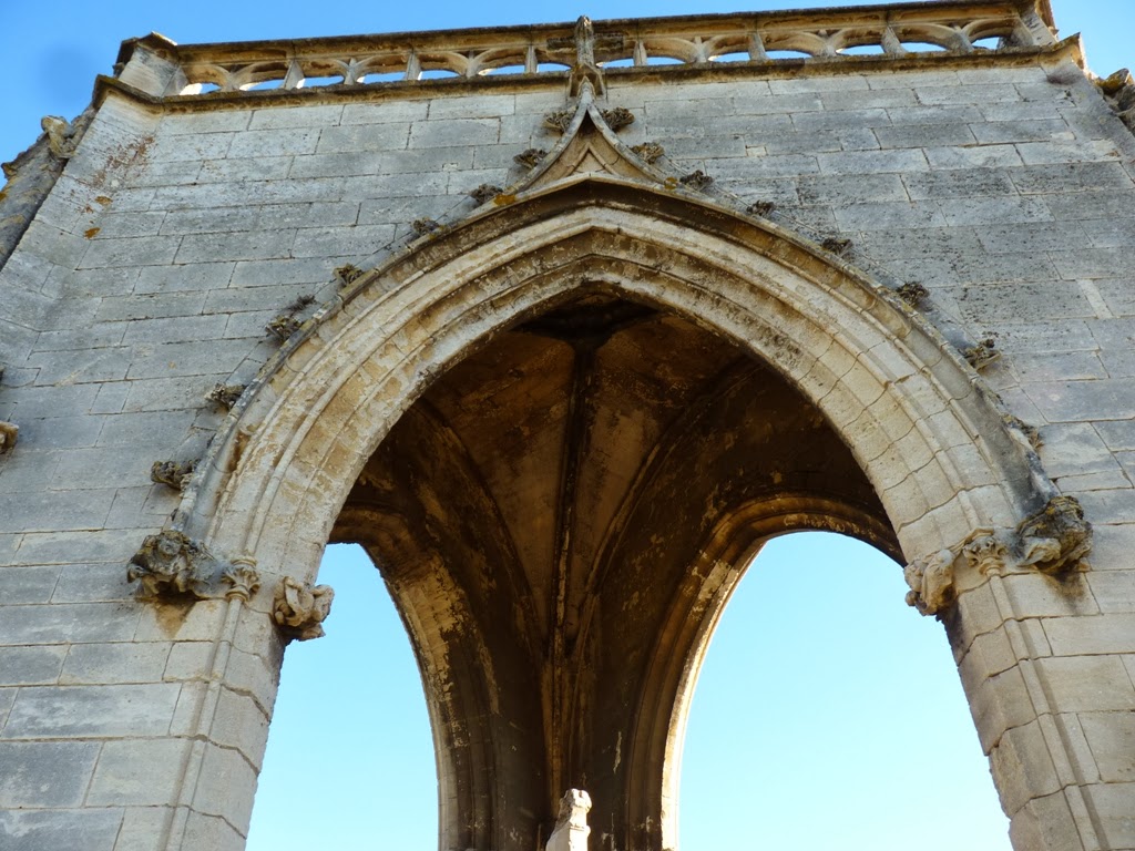 EN PROVENCE ET AILLEURS BEAUCAIRE L'ORATOIRE DE LA CROIX COUVERTE