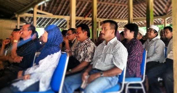 To Glory: Contoh Teks Pidato Sambutan Camat pada Rapat Desa