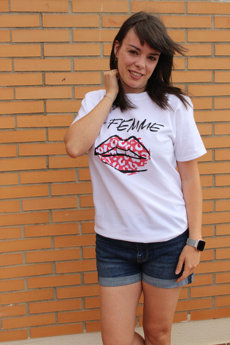 Camiseta labios rosa