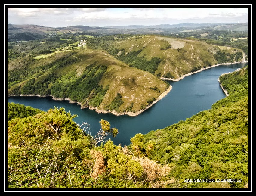 GALICIA PUEBLO A PUEBLO MONFERO