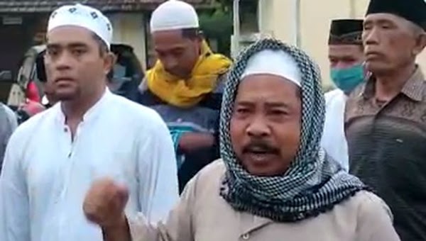 Viral Massa Datangi Polsek Tanggul Jember Protes Penahanan Habib Rizieq