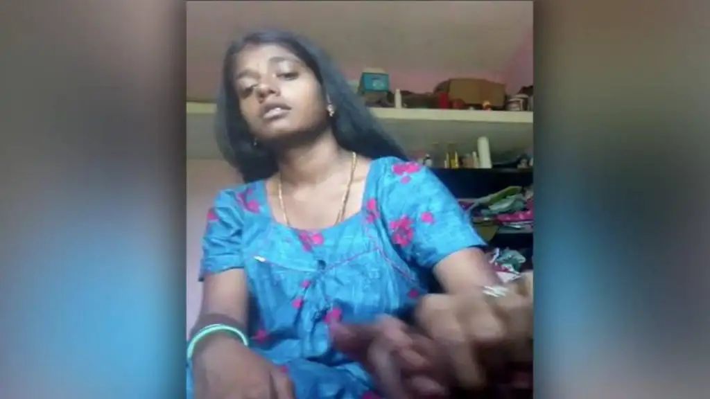 माँ ने 18 महीने के मासूम बच्चे के साथ की बेरहमी से पिटाई, वीडियो सोशल  मीडिया पर वायरल