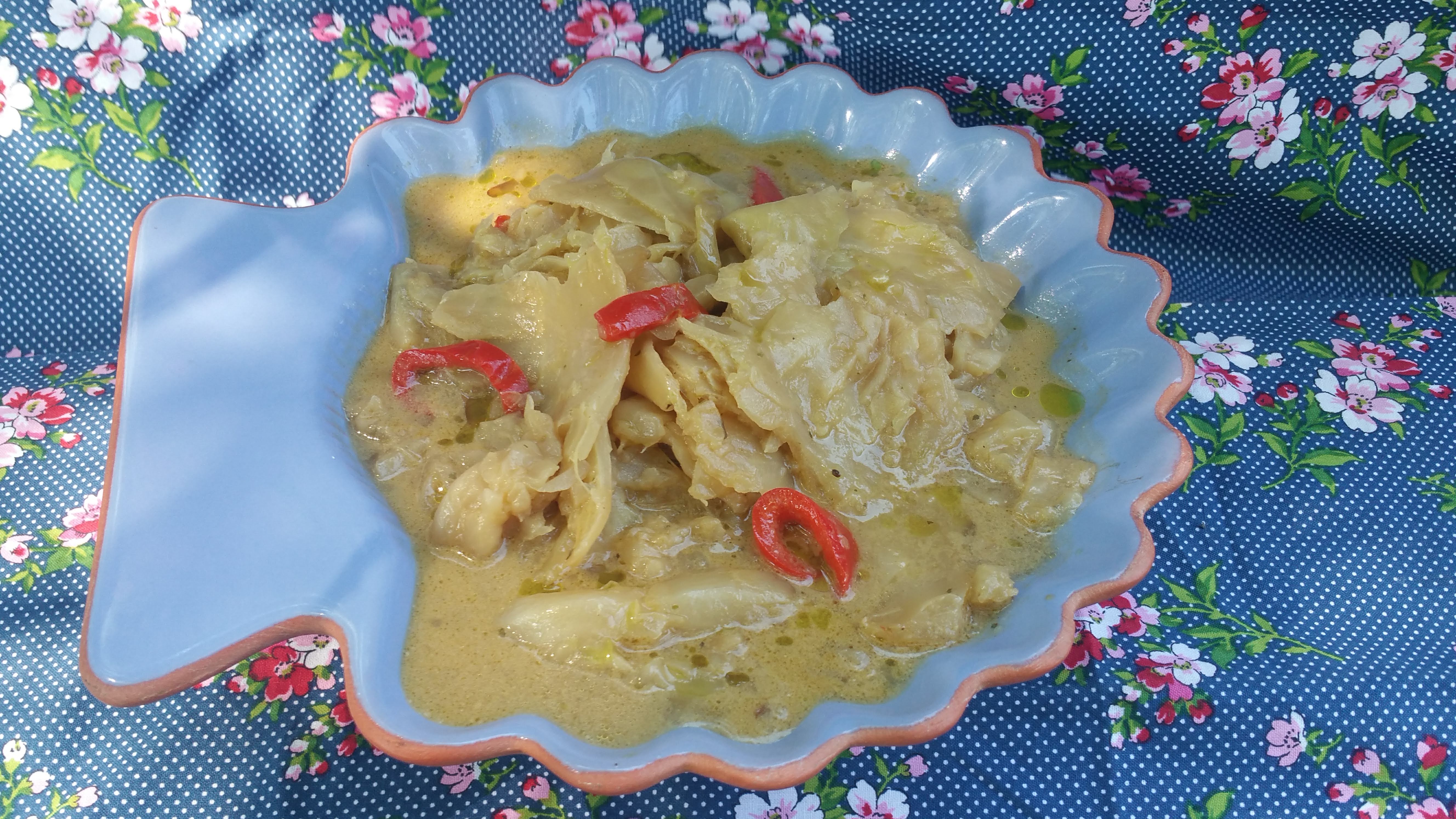 Food's Fan Club Thai Style Green Coconut Curried Cabbage w/ Red Bell Pepper and Amabito no Moshio Food's Fan Club Thai Style Green Coconut Curried Cabbage w/ Red Bell Pepper and Amabito no Moshio