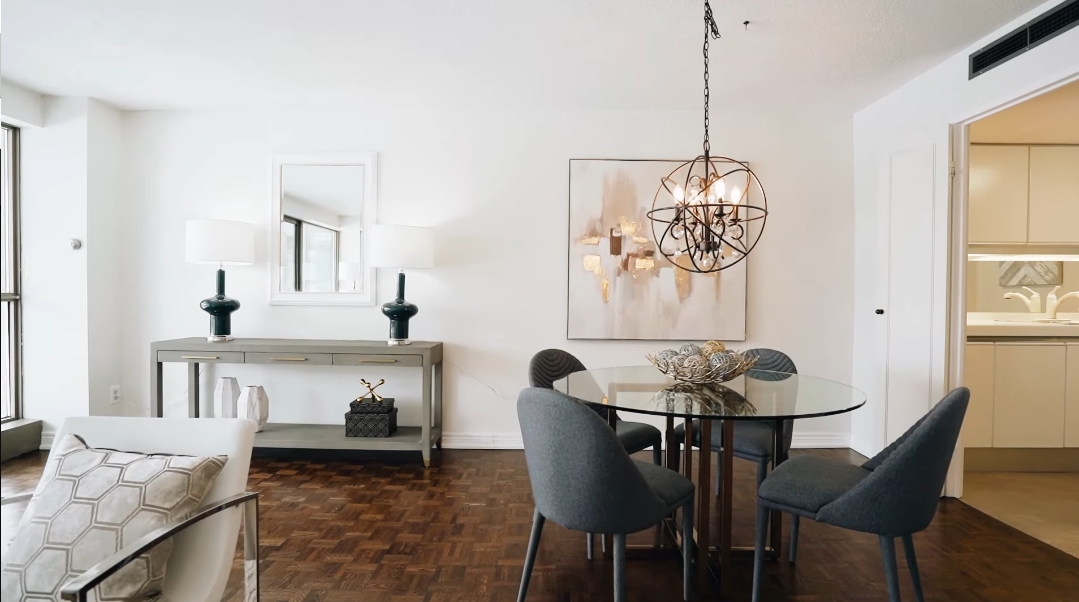 9 Interior Design Photos vs. 63 St Clair Ave W #301, Toronto Condo Tour