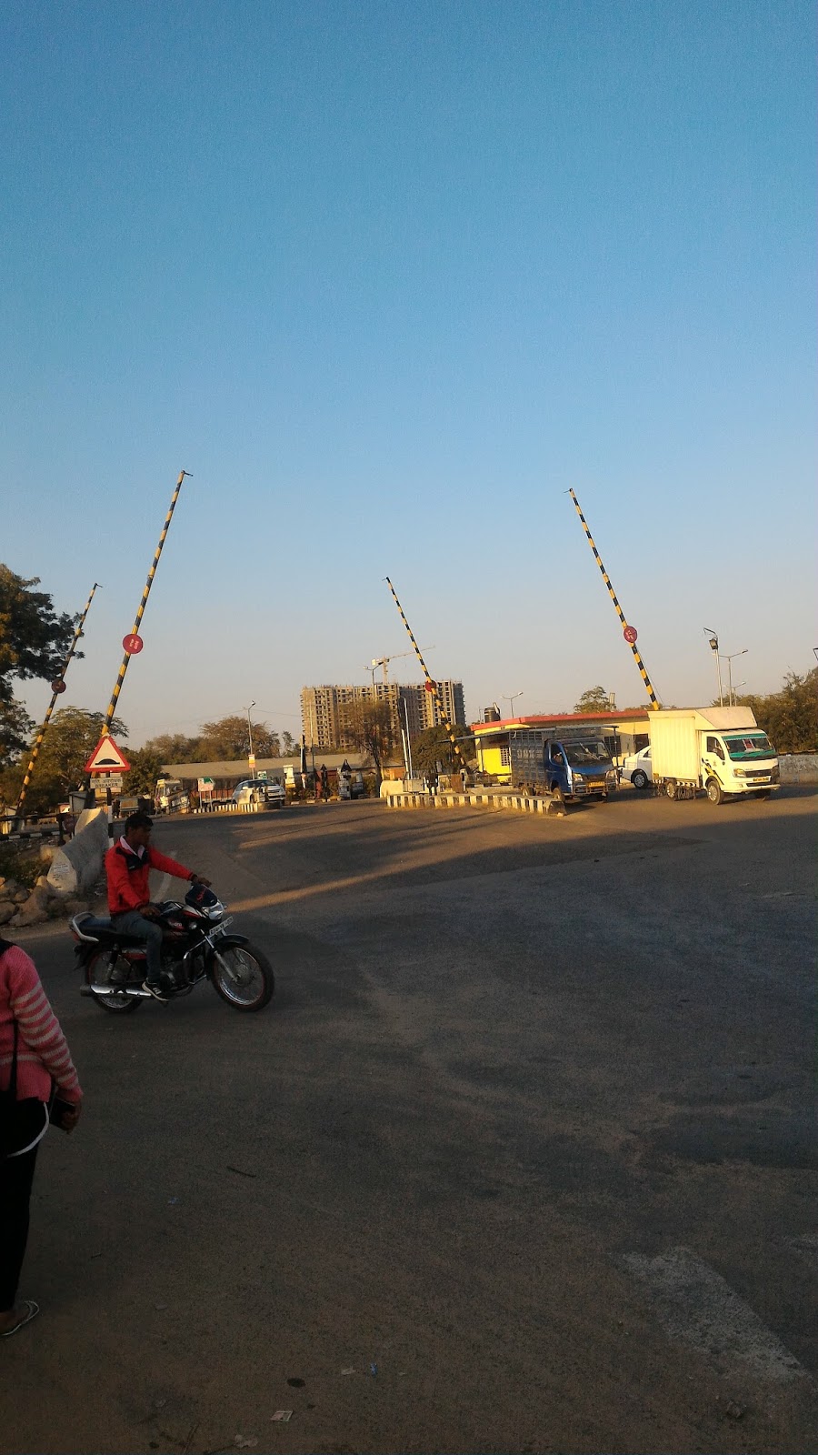 Indian railway crossing that is unique