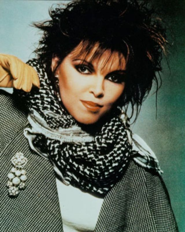 40 Fabulous Photos Show Fashion Styles Of Pat Benatar In The Late 1970s And During The 80s 