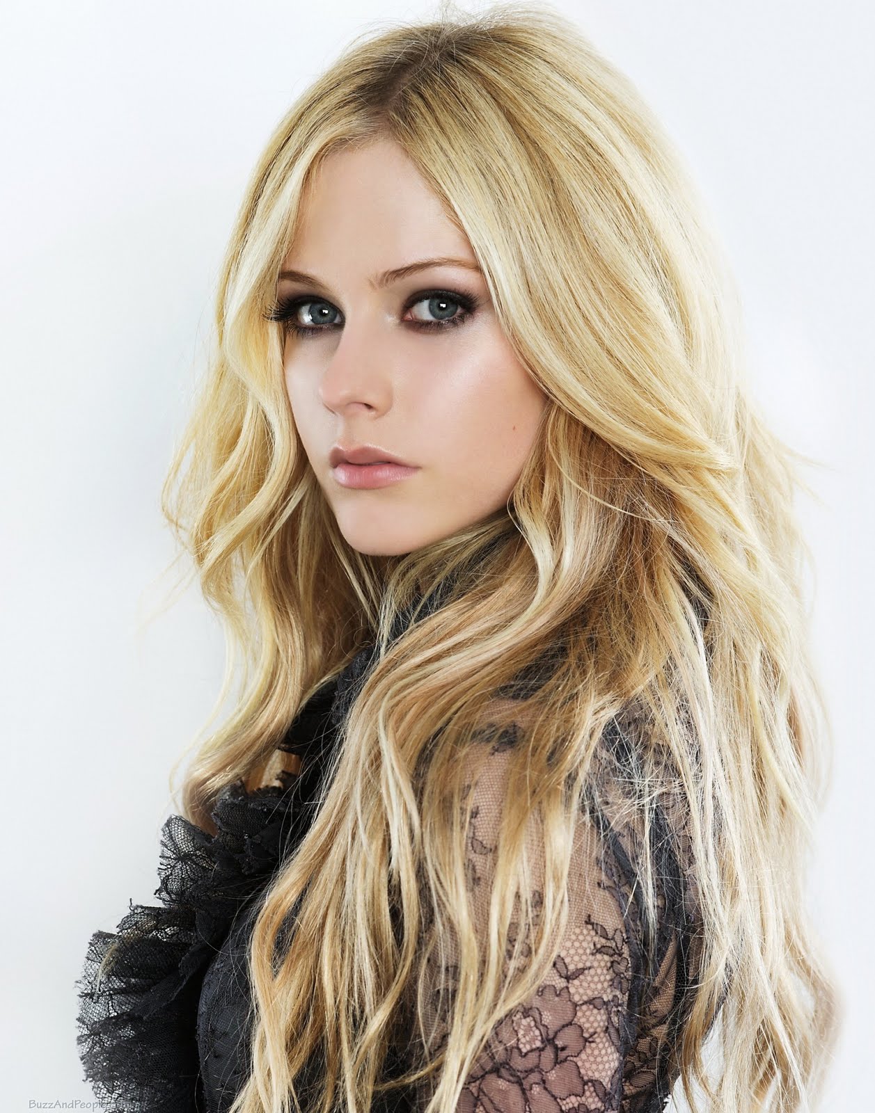 Wallpape Avril Lavigne Hot Sexy Cute Singer