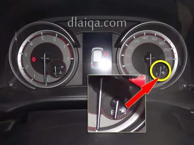 posisi letak pintu tangki bensin bisa dilihat pada panel speedometer