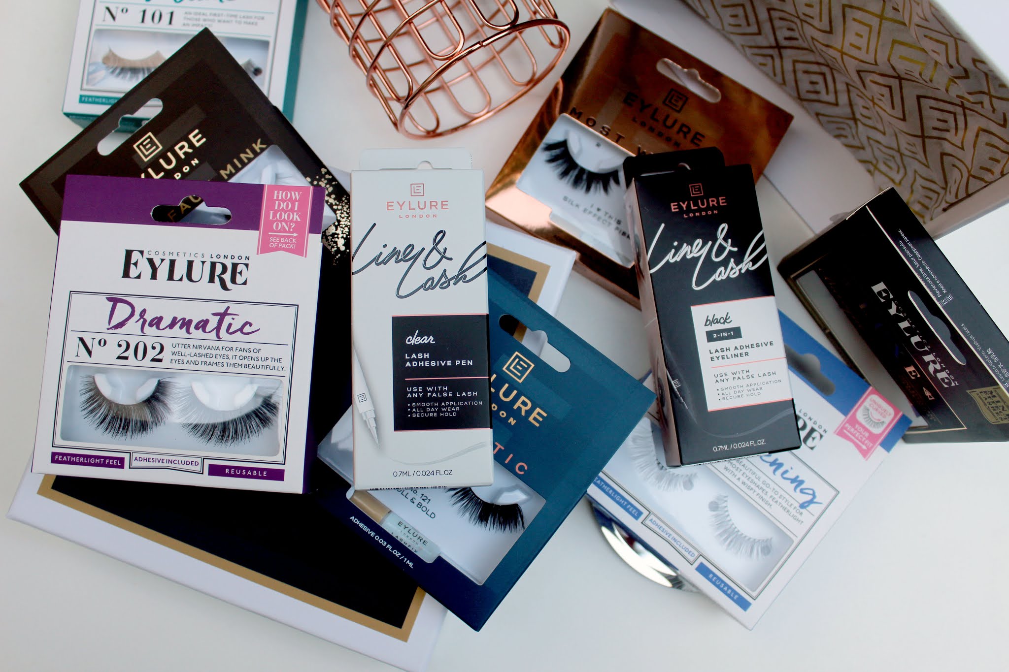 Review Eylure Line & Lash Clear Lash Adhesive Pen