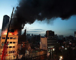 2009년1월 용산구 한강로2가 철거현장 화재 [ 출처: (CC BY SA) 서울특별시 소방재난본부