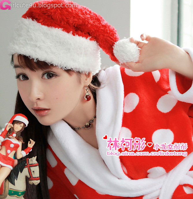 xxx nude girls: Linke Tong glowing Christmas Maid Princess 