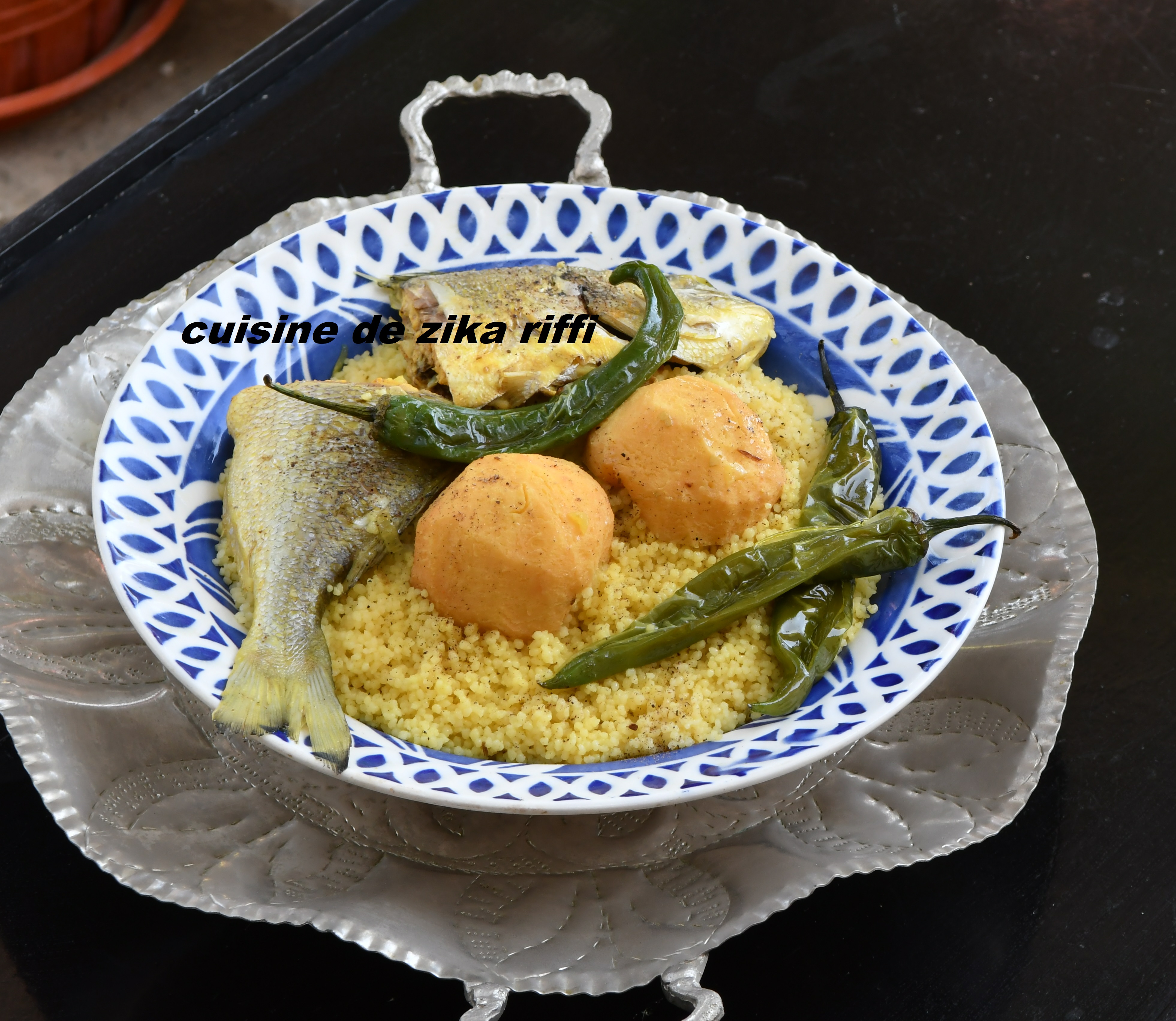 COUSCOUS AU POISSON ET AUX COINGS TYPIQUE BÔNOIS