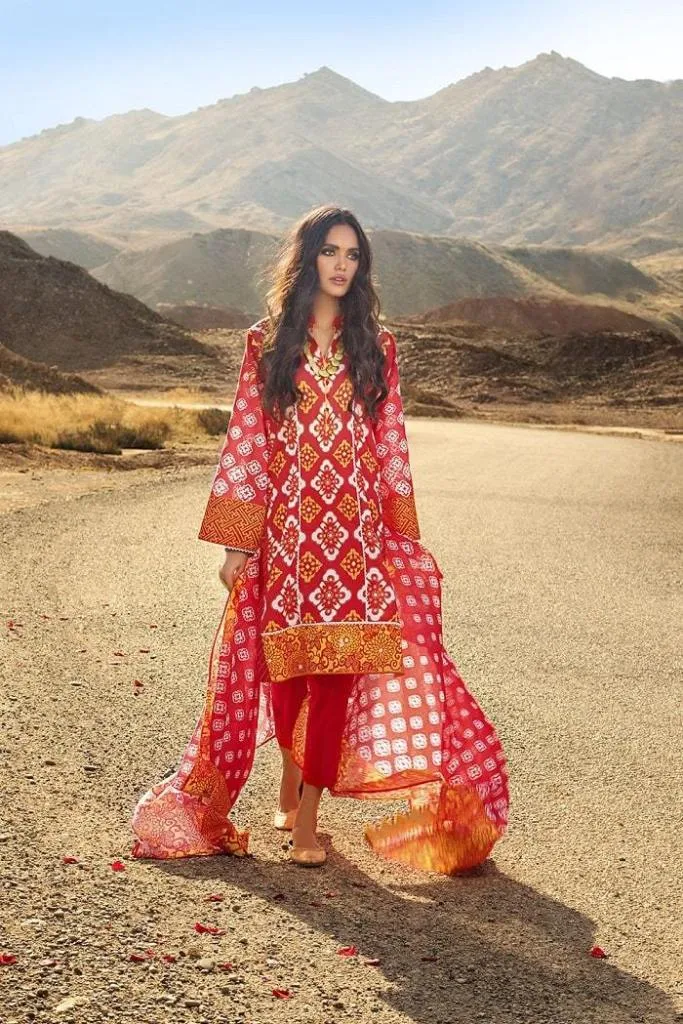 Gul Ahmed Roselene Valentine’s Day Lawn Collection 2021