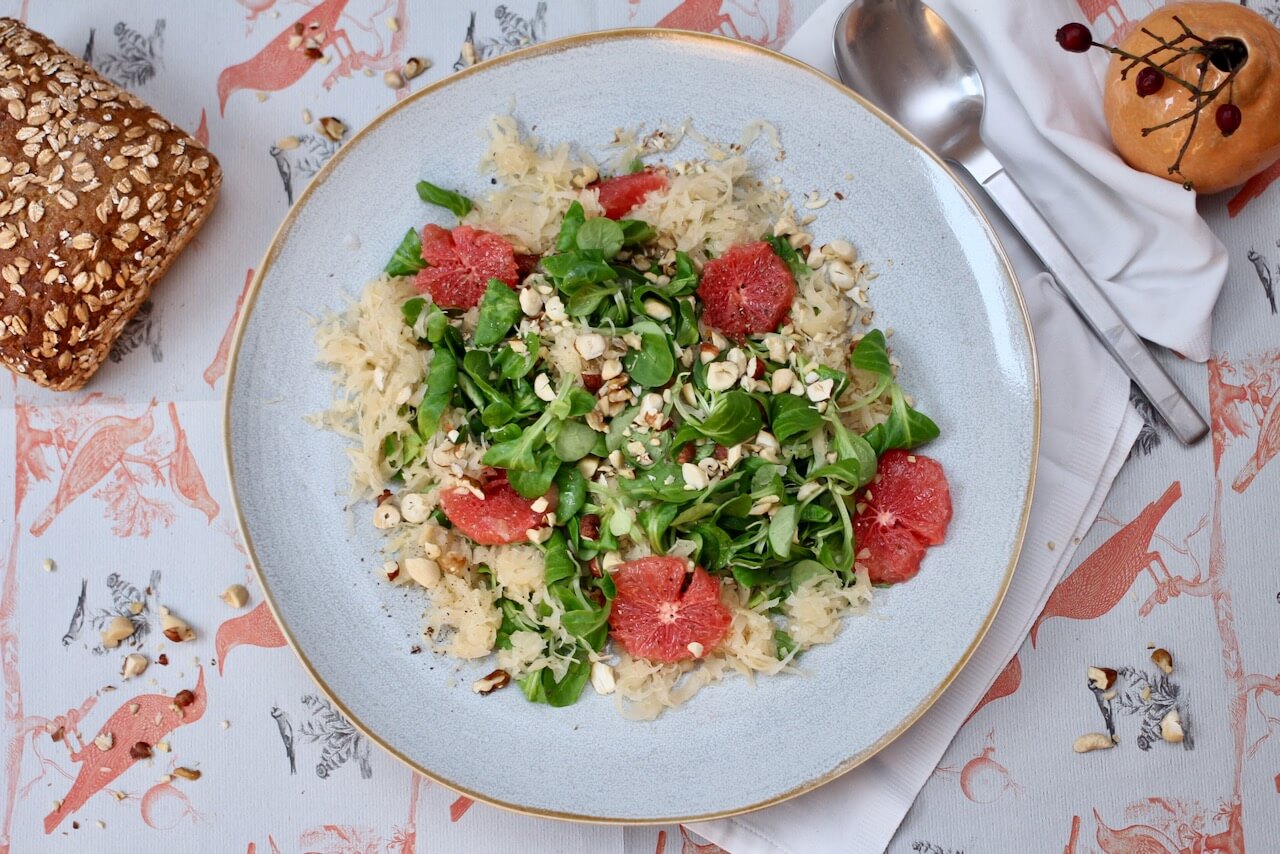 HOME OF HAPPY: SAUERKRAUT-SALAT