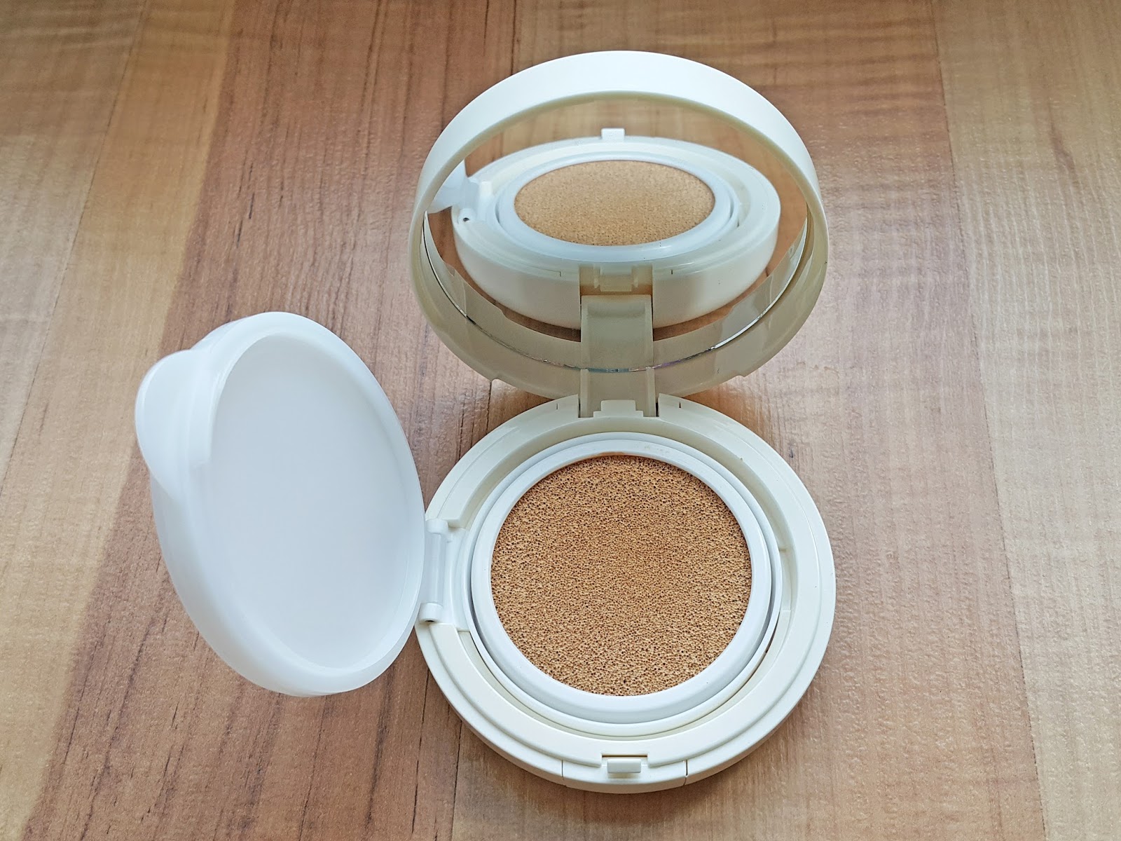 [Review] Innisfree Long Wear Cushion Foundation SPF 50 / PA +++ No