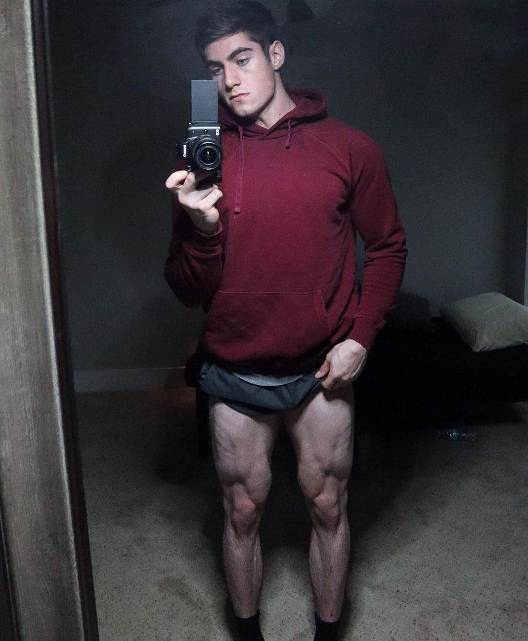 fit-cute-college-bro-sean-stahl-thick-thighs-straight-baited-teen-selfie