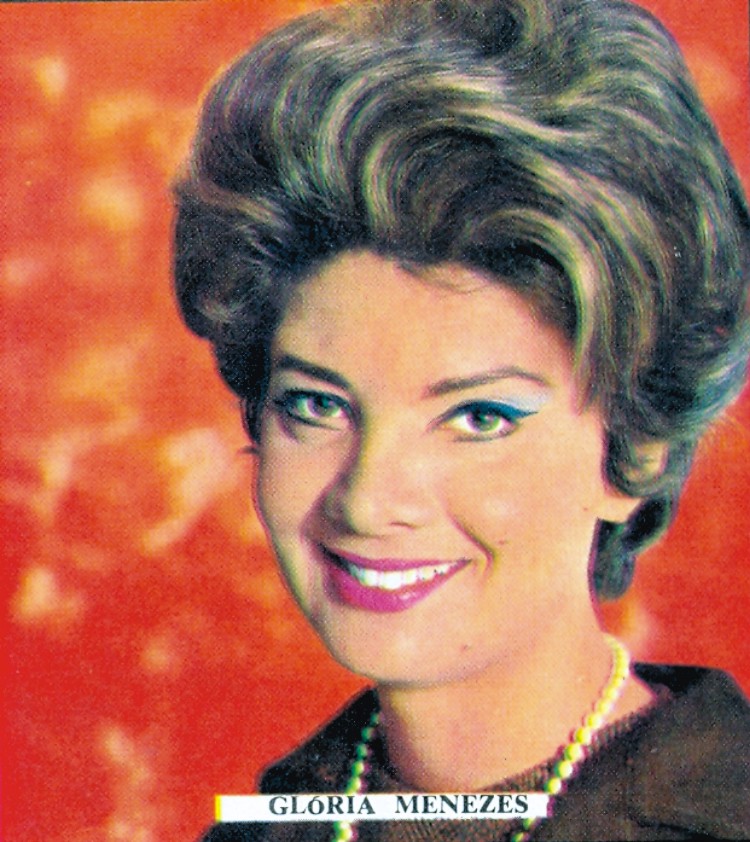 Astros em Revista: Glória Menezes - A Grande Dama das Novelas