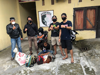 Unit Resmob Polres Bantaeng Bubarkan Tempat Judi Sabung Ayam di Kampung Samata