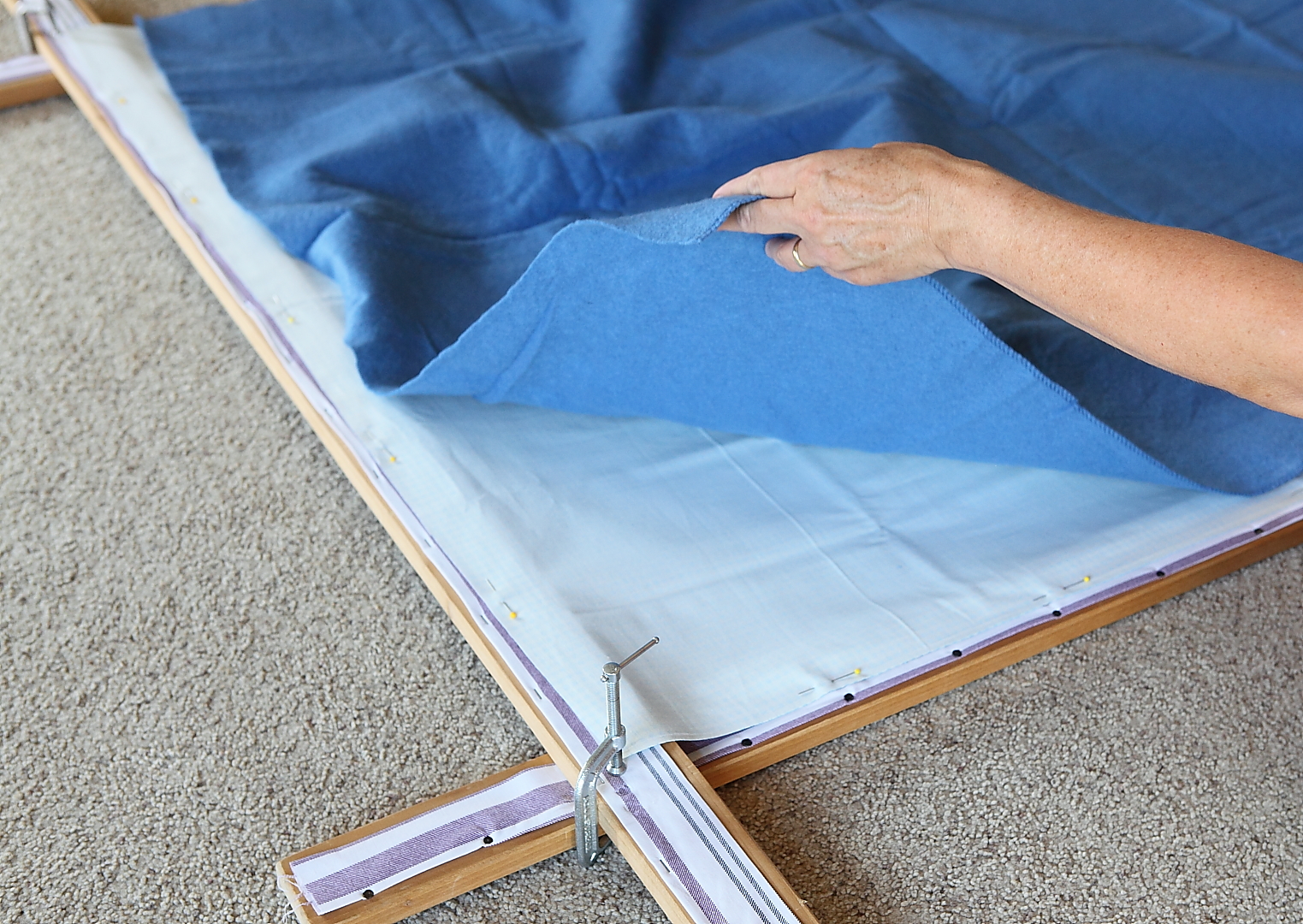 Sweet Petal Stitchery Attaching the Quilt to the Frame