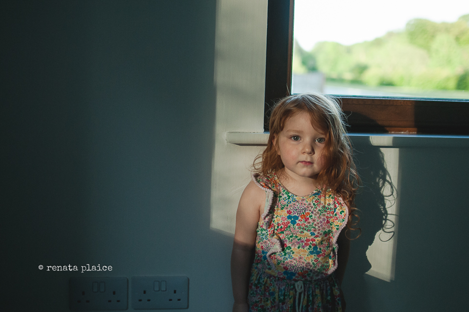 Pockets of light ćwiczenie fotograficzne na sierpień Kadrografia.pl